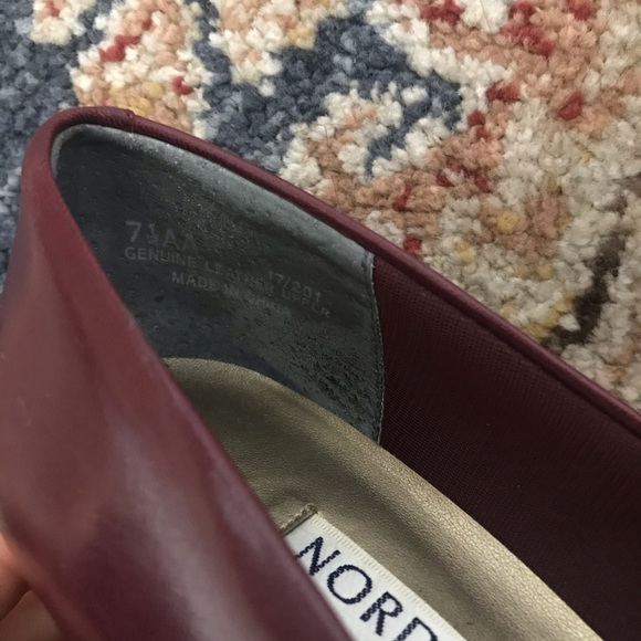 Maroon Comfortable Pumps - Picture 4 of 5
